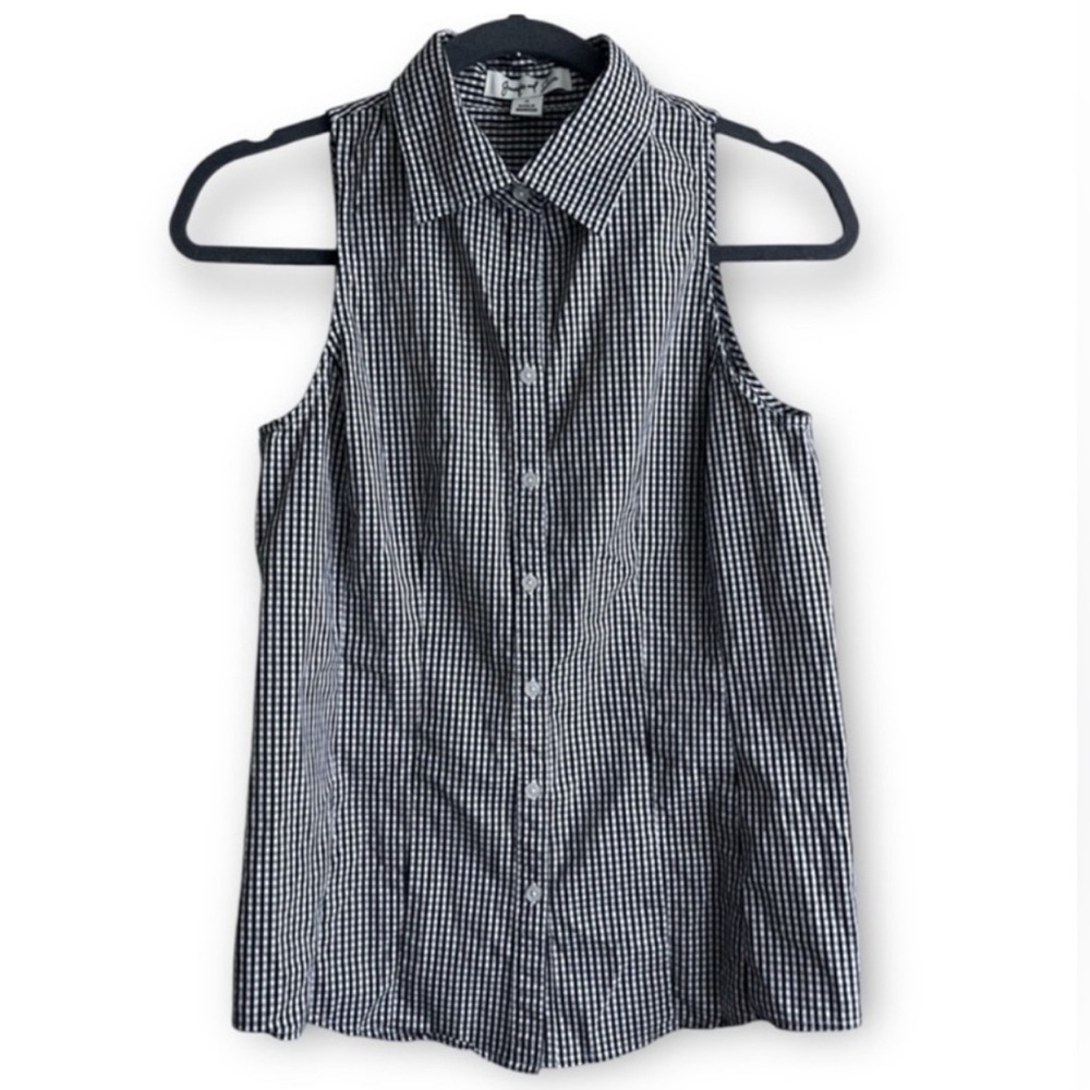 Jennifer & Grace • Black & White Sleeveless Gingham Button Down Shirt